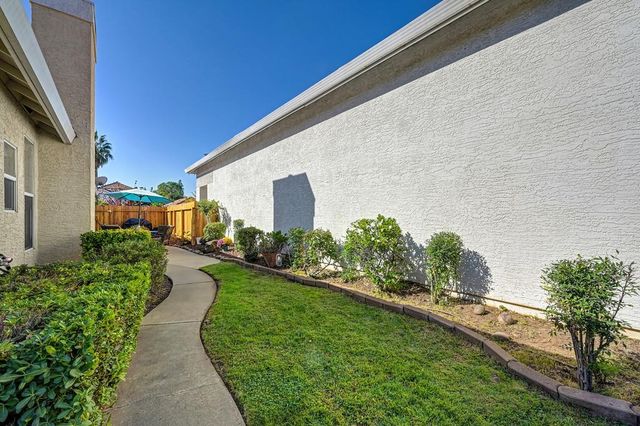 106 Pascoe Ct, Folsom, CA 95630