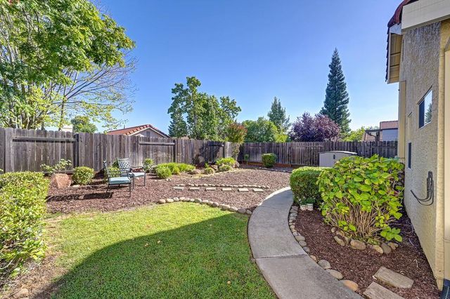 106 Pascoe Ct, Folsom, CA 95630