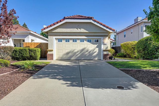 106 Pascoe Ct, Folsom, CA 95630