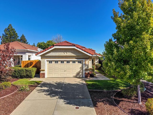 106 Pascoe Ct, Folsom, CA 95630