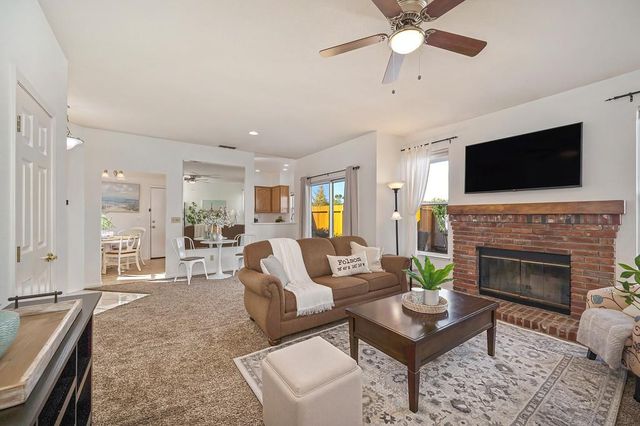 106 Pascoe Ct, Folsom, CA 95630