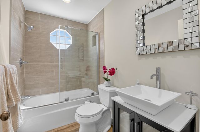 6658 Via Regina 10, Boca Raton, FL 33433