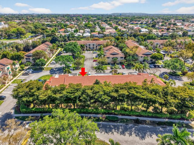 6658 Via Regina 10, Boca Raton, FL 33433