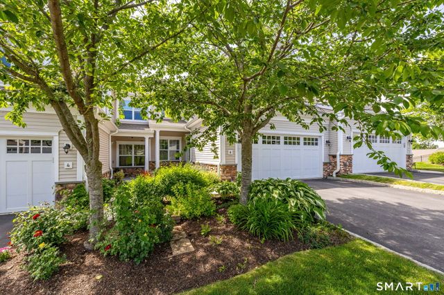 6 Lockwood Circle 6, Bethel, CT 06801
