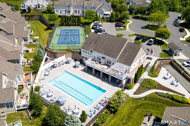 6 Lockwood Circle 6, Bethel, CT 06801