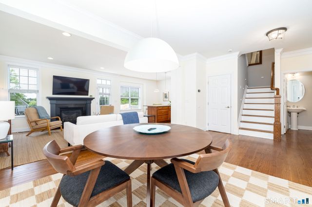 6 Lockwood Circle 6, Bethel, CT 06801