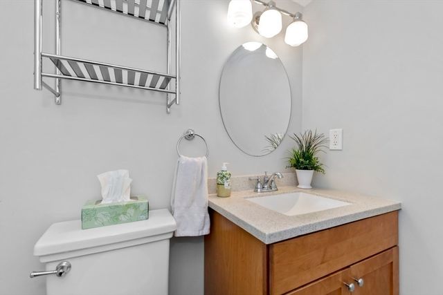 6 Risley Rd 1, Winchester, MA 01890