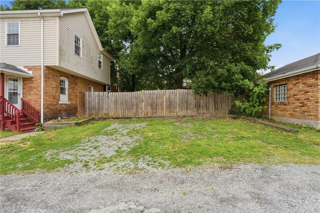 208 37th Street Ext, West Mayfield, PA 15010
