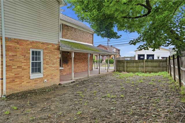208 37th Street Ext, West Mayfield, PA 15010