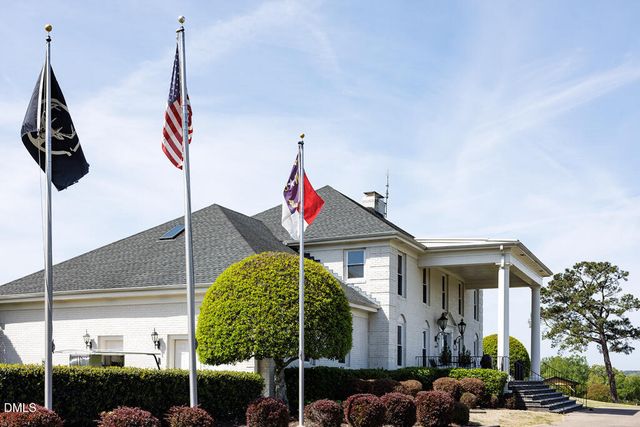 384 Crawford Parkway, Clayton, NC 27520