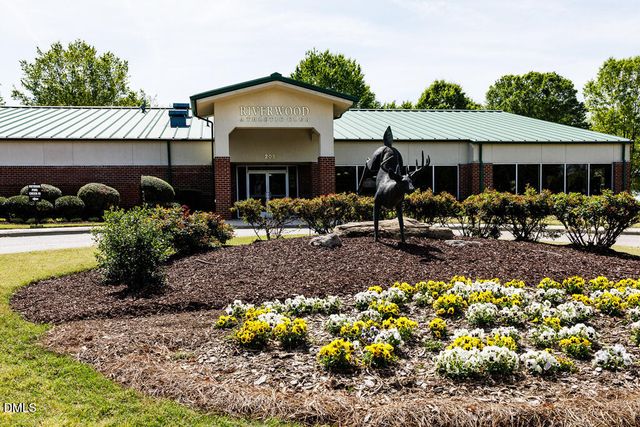 384 Crawford Parkway, Clayton, NC 27520