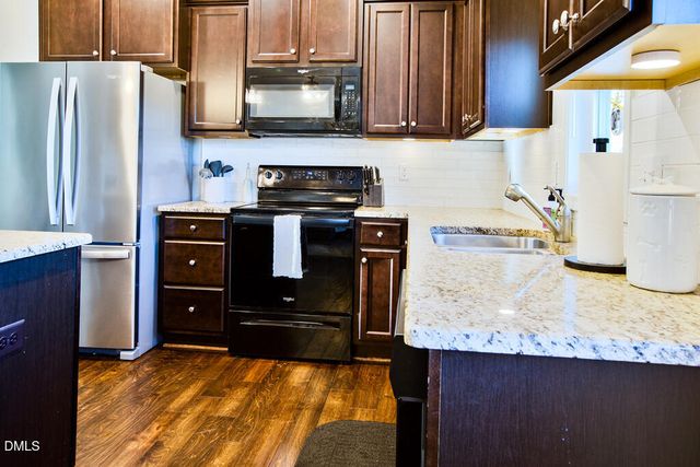 384 Crawford Parkway, Clayton, NC 27520