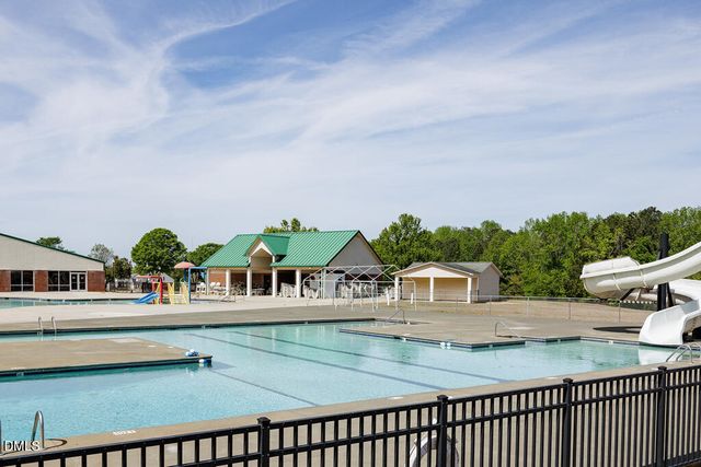 384 Crawford Parkway, Clayton, NC 27520