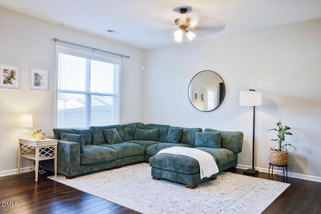 384 Crawford Parkway, Clayton, NC 27520