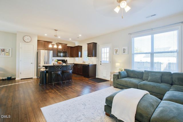 384 Crawford Parkway, Clayton, NC 27520