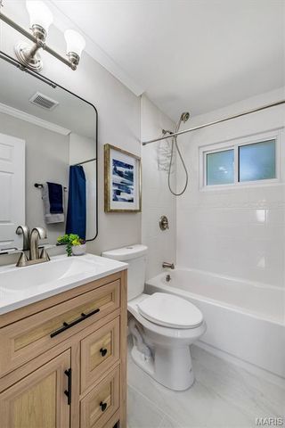 515 Golden Valley Drive, St Louis, MO 63129