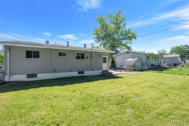 515 Golden Valley Drive, St Louis, MO 63129