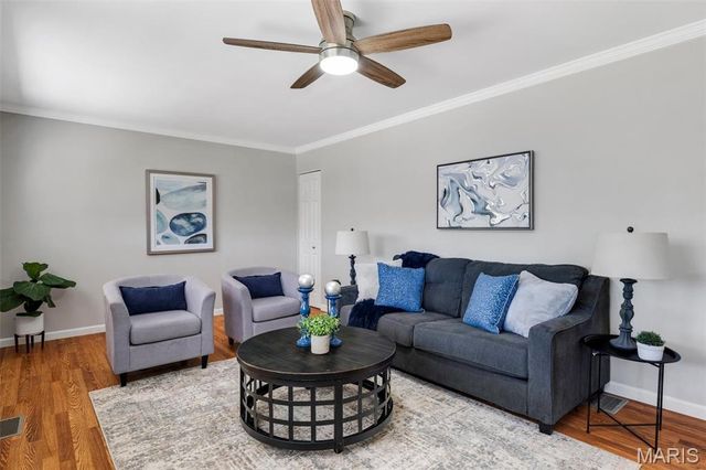 515 Golden Valley Drive, St Louis, MO 63129