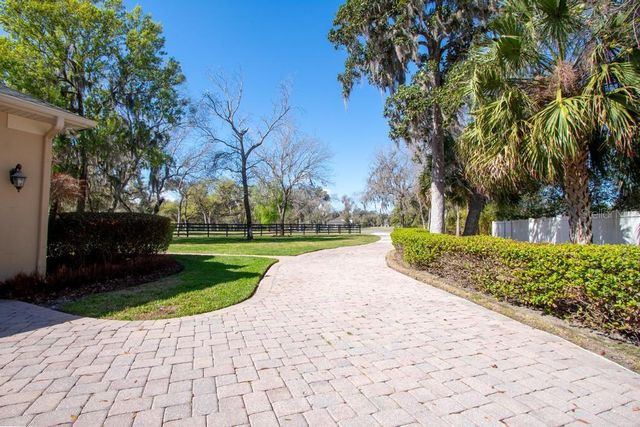 15950 SPLENDID OAKS LANE, Tavares, FL 32778