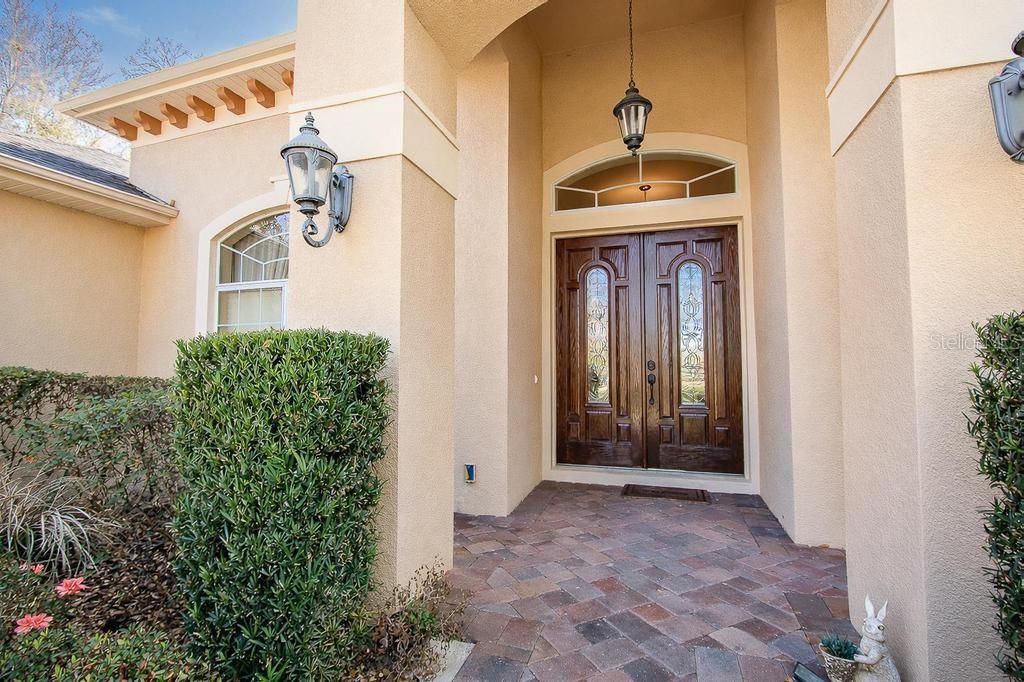 Image 2 of property listing at 15950 SPLENDID OAKS LANE, Tavares, FL 32778