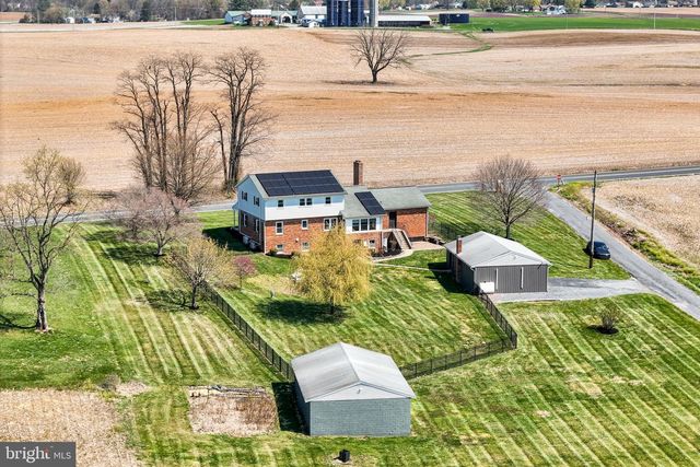 1387 LUTZTOWN RD, Boiling Springs, PA 17007