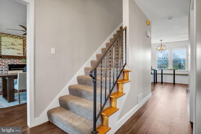 1387 LUTZTOWN RD, Boiling Springs, PA 17007