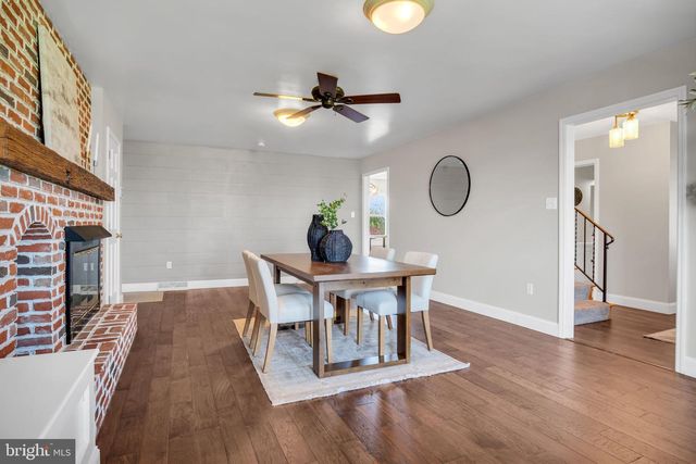 1387 LUTZTOWN RD, Boiling Springs, PA 17007