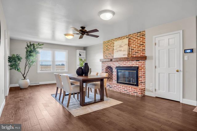 1387 LUTZTOWN RD, Boiling Springs, PA 17007