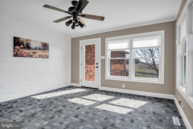 1387 LUTZTOWN RD, Boiling Springs, PA 17007