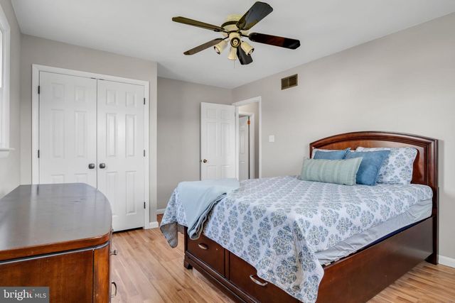1387 LUTZTOWN RD, Boiling Springs, PA 17007
