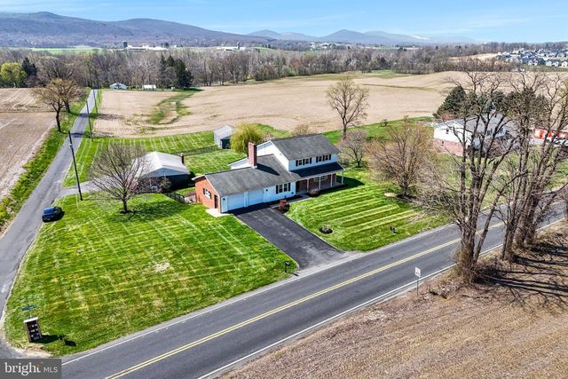1387 LUTZTOWN RD, Boiling Springs, PA 17007