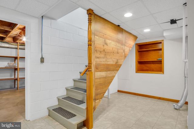 1387 LUTZTOWN RD, Boiling Springs, PA 17007