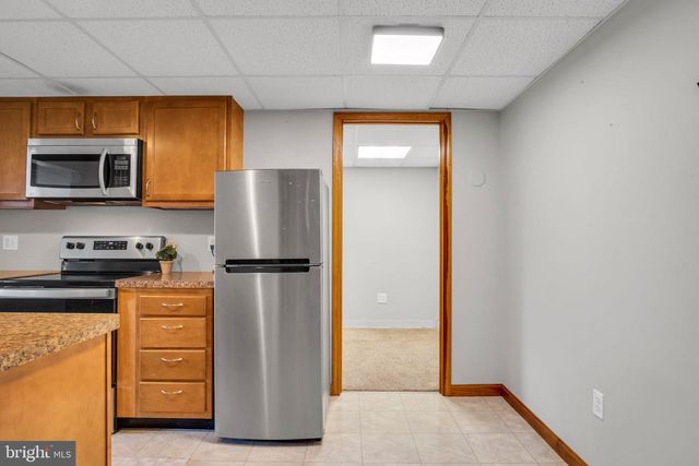 1387 LUTZTOWN RD, Boiling Springs, PA 17007