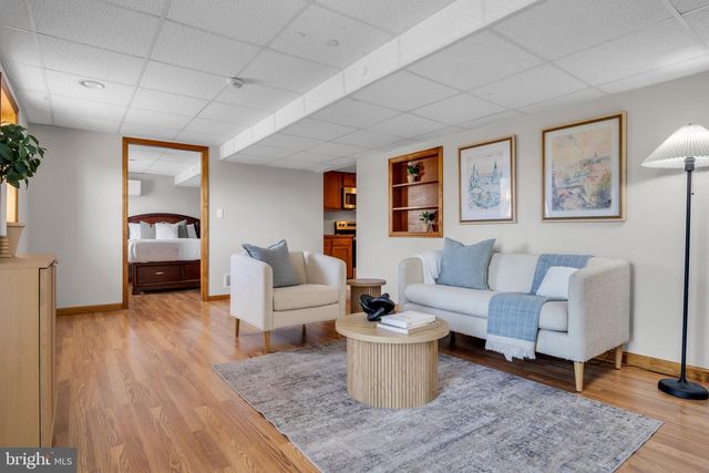 1387 LUTZTOWN RD, Boiling Springs, PA 17007