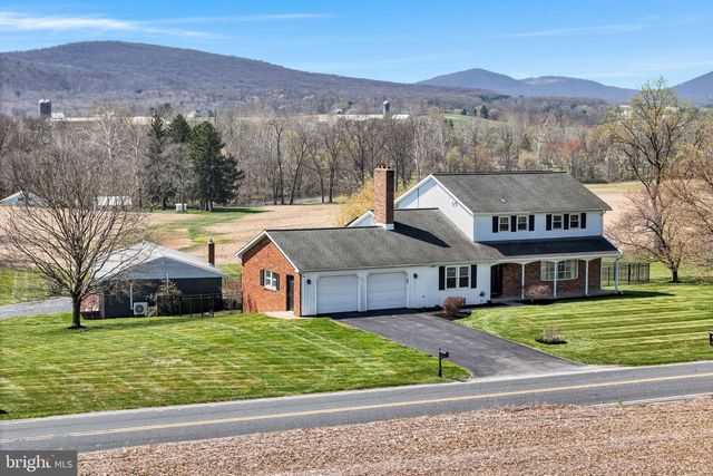 1387 LUTZTOWN RD, Boiling Springs, PA 17007