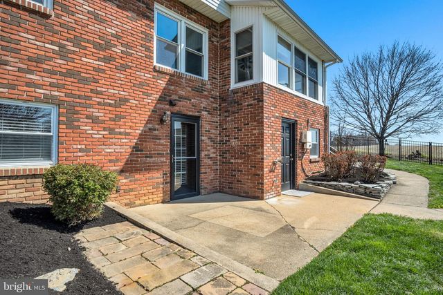 1387 LUTZTOWN RD, Boiling Springs, PA 17007