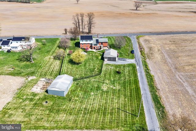 1387 LUTZTOWN RD, Boiling Springs, PA 17007
