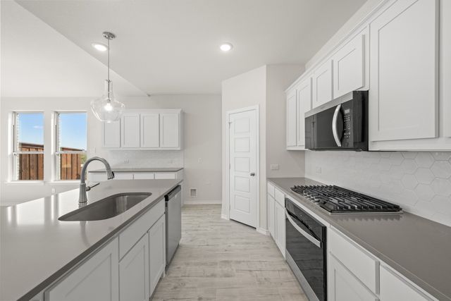 720 Scarlet Sage Drive, Waxahachie, TX 75165
