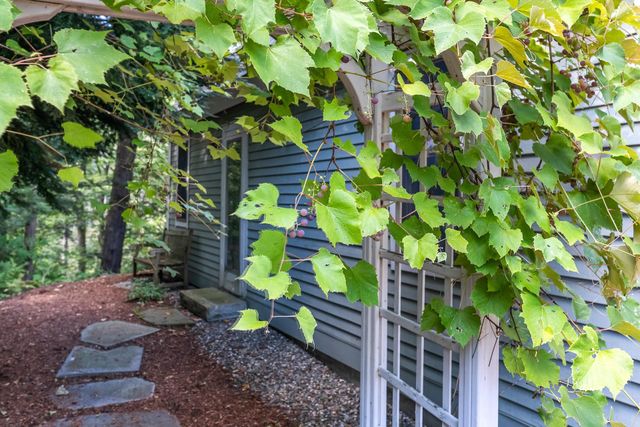 45 Bright Slope Way, Grantham, NH 03753