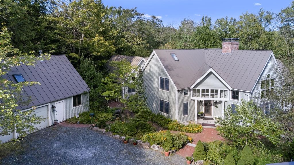 45 Bright Slope Way, Grantham, NH 03753