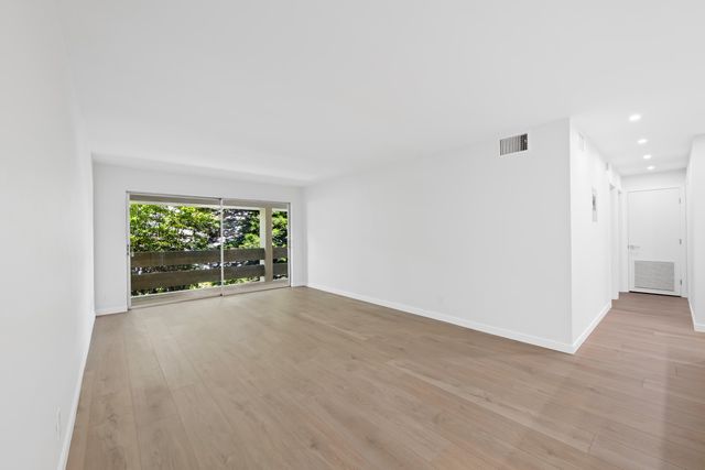 1700 SE 15th Street 306, Fort Lauderdale, FL 33316