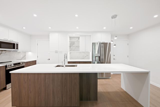 1700 SE 15th Street 306, Fort Lauderdale, FL 33316