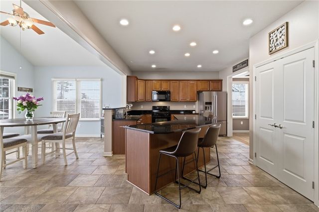 309 Dirkshire Ct, Adams Twp, PA 16046