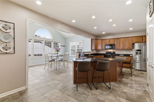 309 Dirkshire Ct, Adams Twp, PA 16046