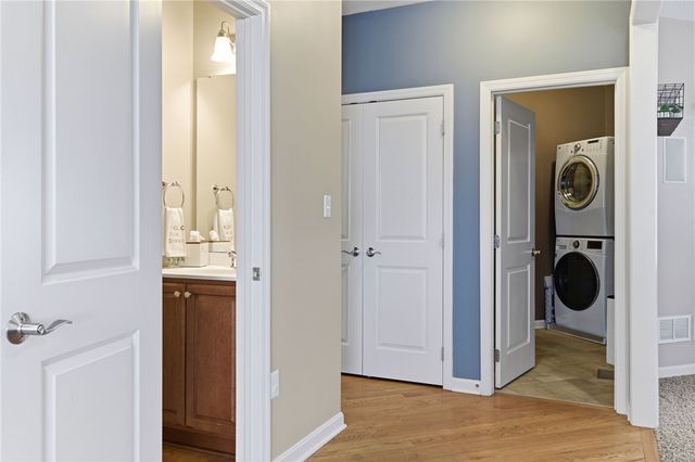 309 Dirkshire Ct, Adams Twp, PA 16046