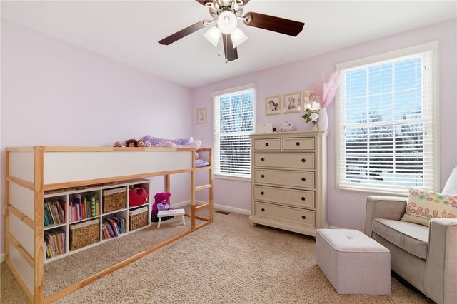 309 Dirkshire Ct, Adams Twp, PA 16046