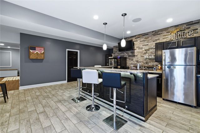 309 Dirkshire Ct, Adams Twp, PA 16046