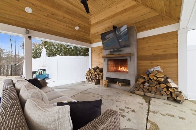 309 Dirkshire Ct, Adams Twp, PA 16046