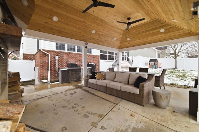 309 Dirkshire Ct, Adams Twp, PA 16046