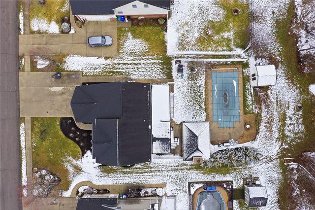 309 Dirkshire Ct, Adams Twp, PA 16046